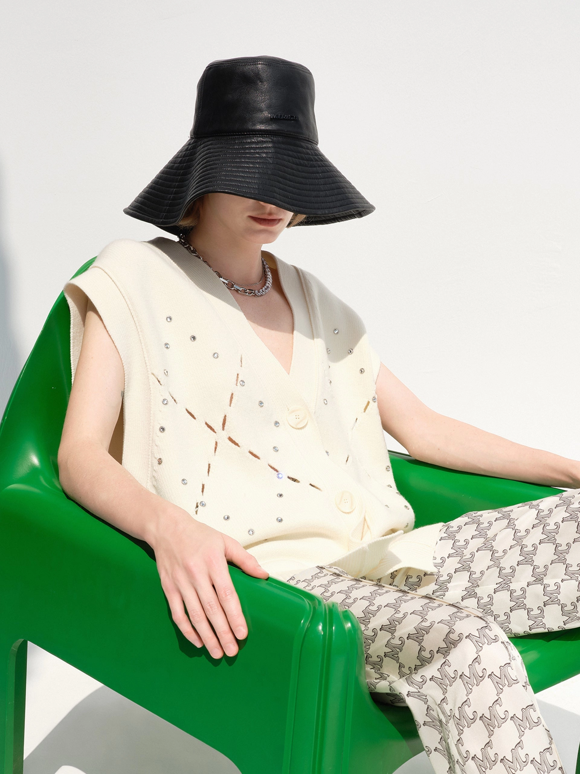 Reinforced Neckline Detail Wool-blend Diamond Cutout Knit Vest