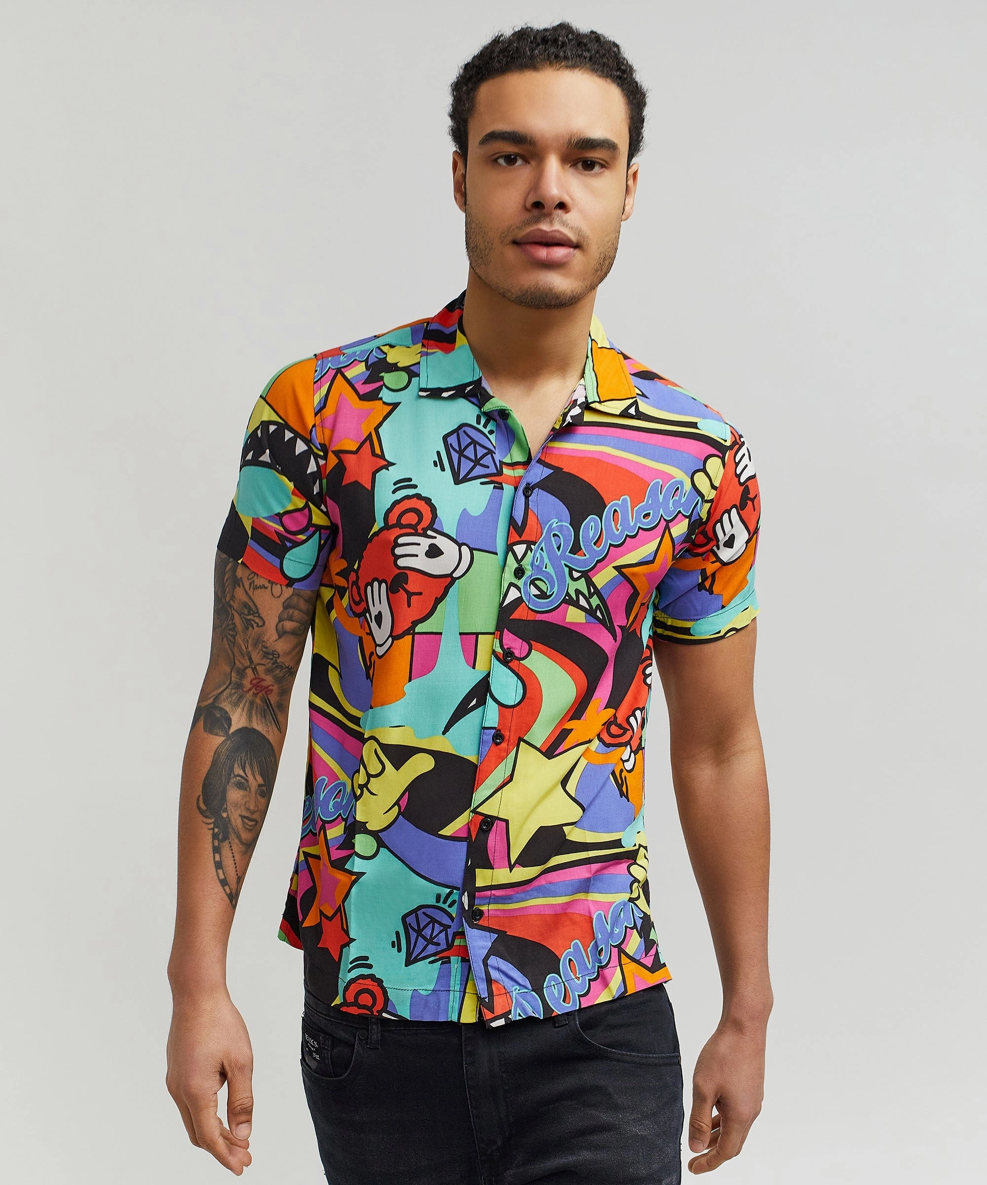 Regular Fit Bound Seam Edges Trippy Star Allover Print Short Sleeve Shirt