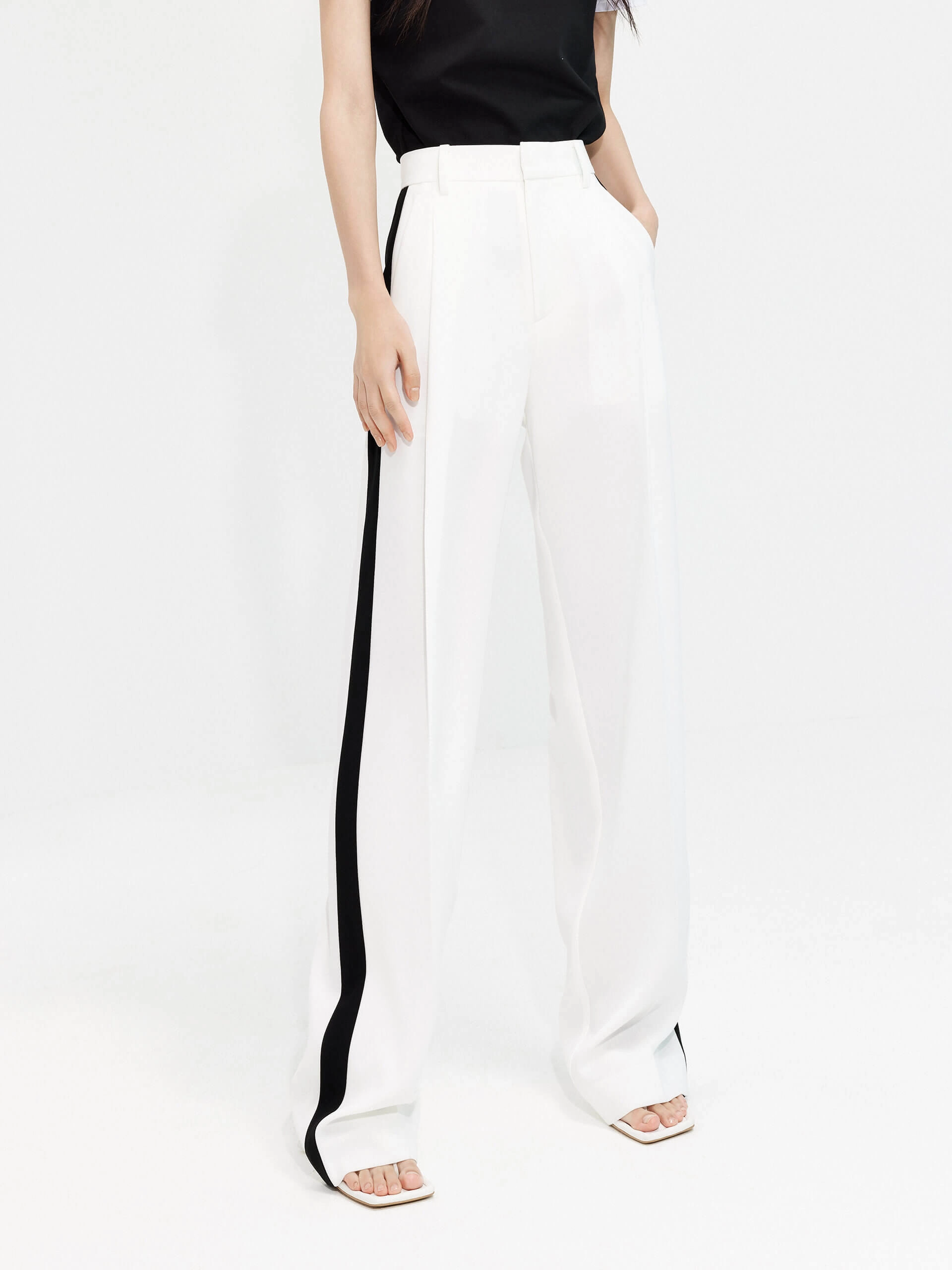 Softened Hem Seamless Technology Contrast Trim Suit Pants