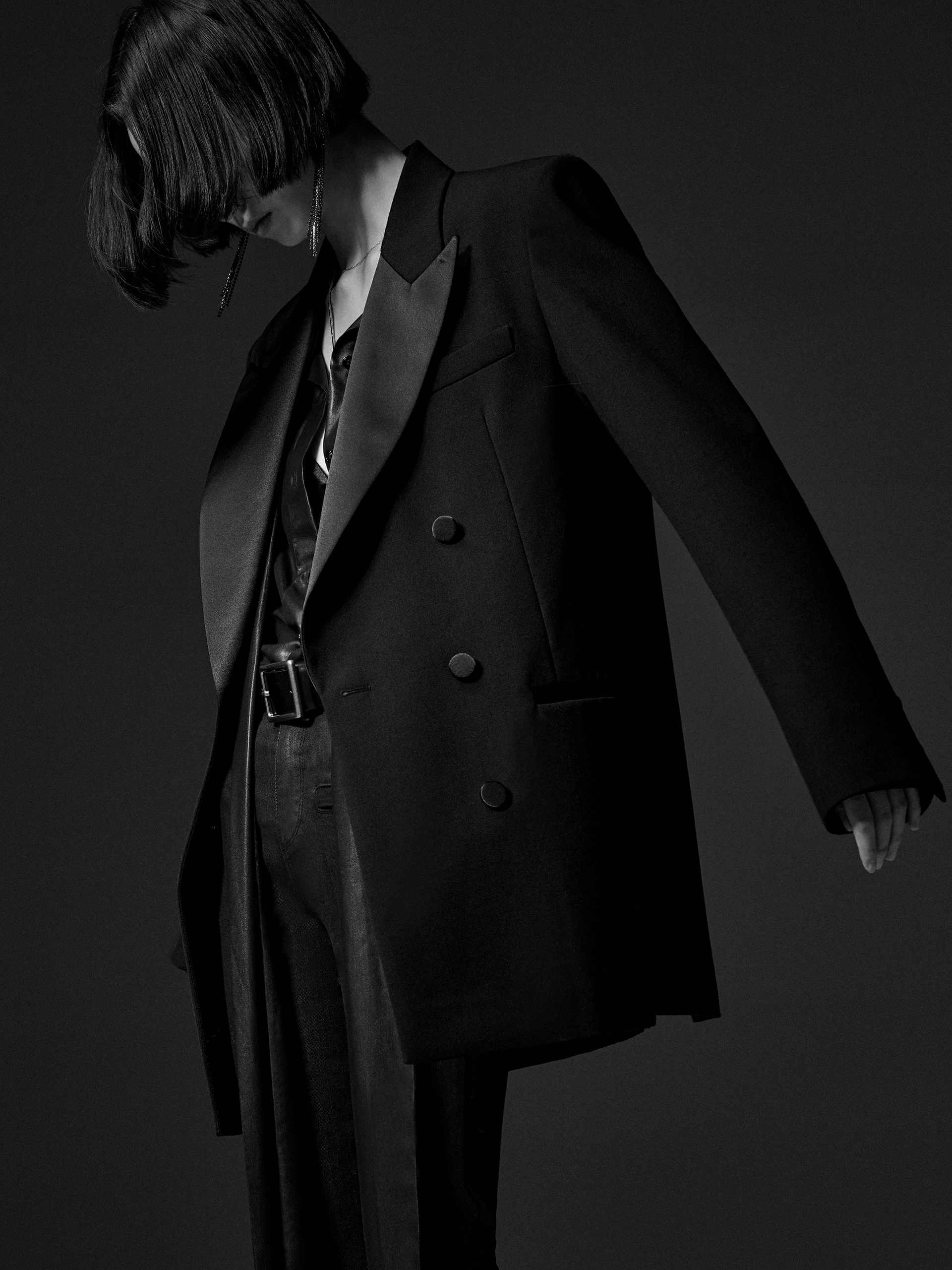 Satin Collar Tailored Blazer Functional Fit Compact Storage