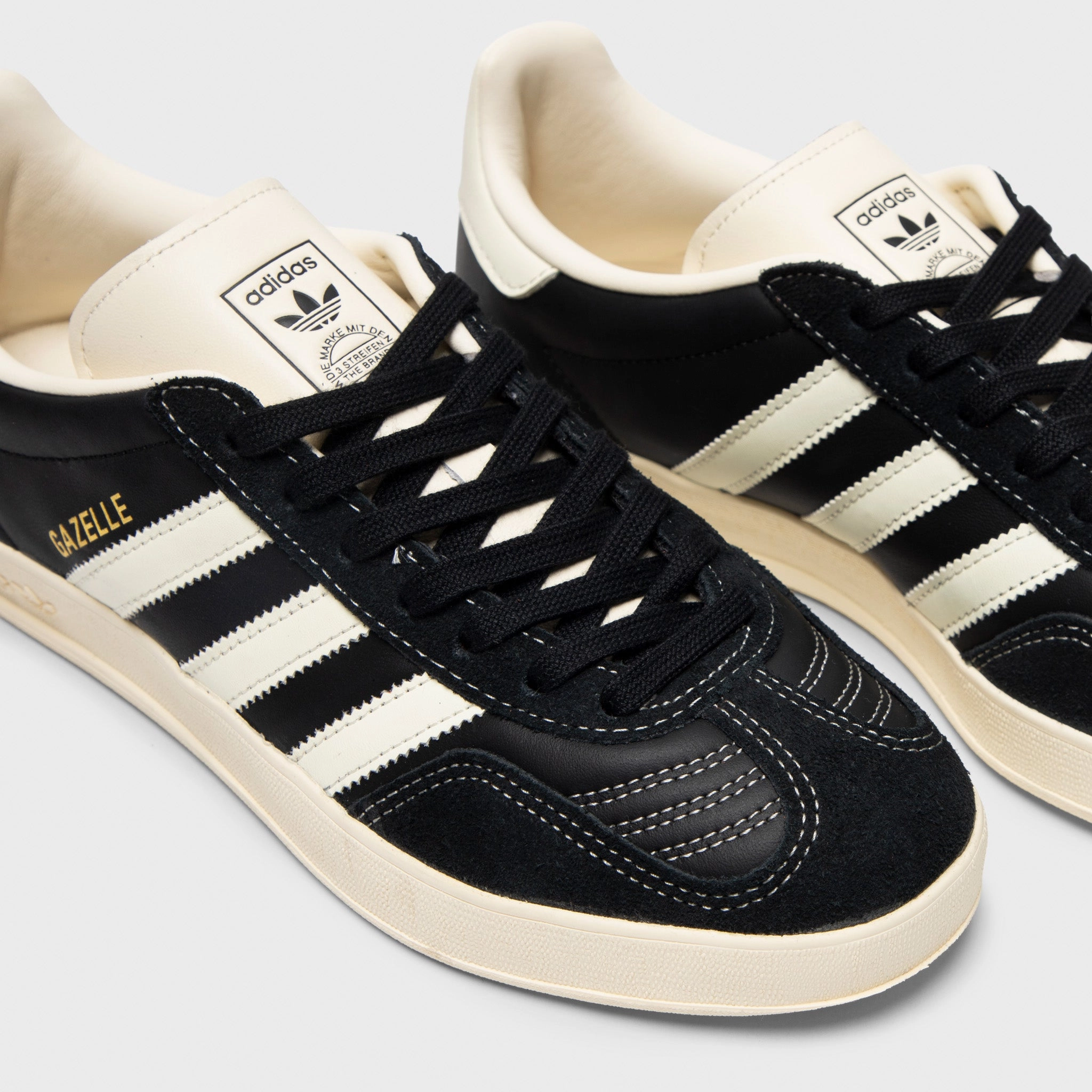Aerobic Flex Sole adidas Gazelle Indoor Black / White - Gold