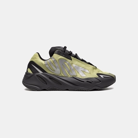 Step Boost Adidas Yeezy Boost 700 MNVN Resin