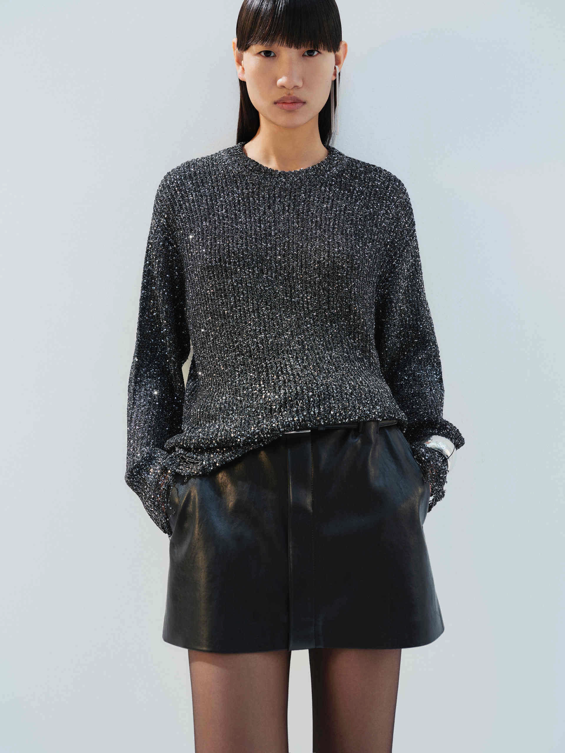 Distressed Detail Sequins Sweater Breathable Hoodie Minimalist Styling