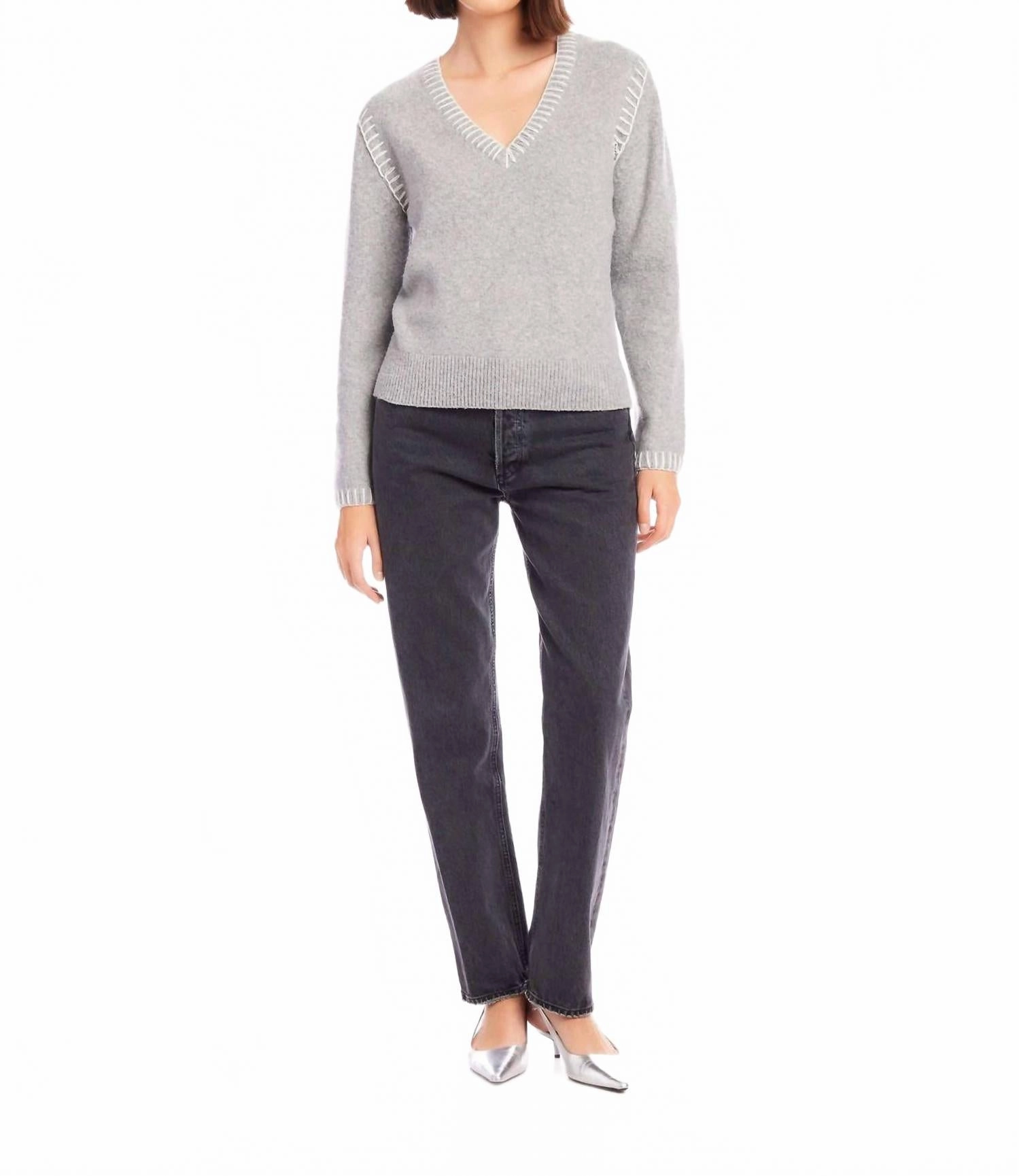 Ali Stitch V-Neck Sweater In Gray Seasonal piece Heathered Effect