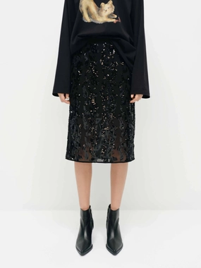 Light Fabric Sequin Finish Straight Skirt