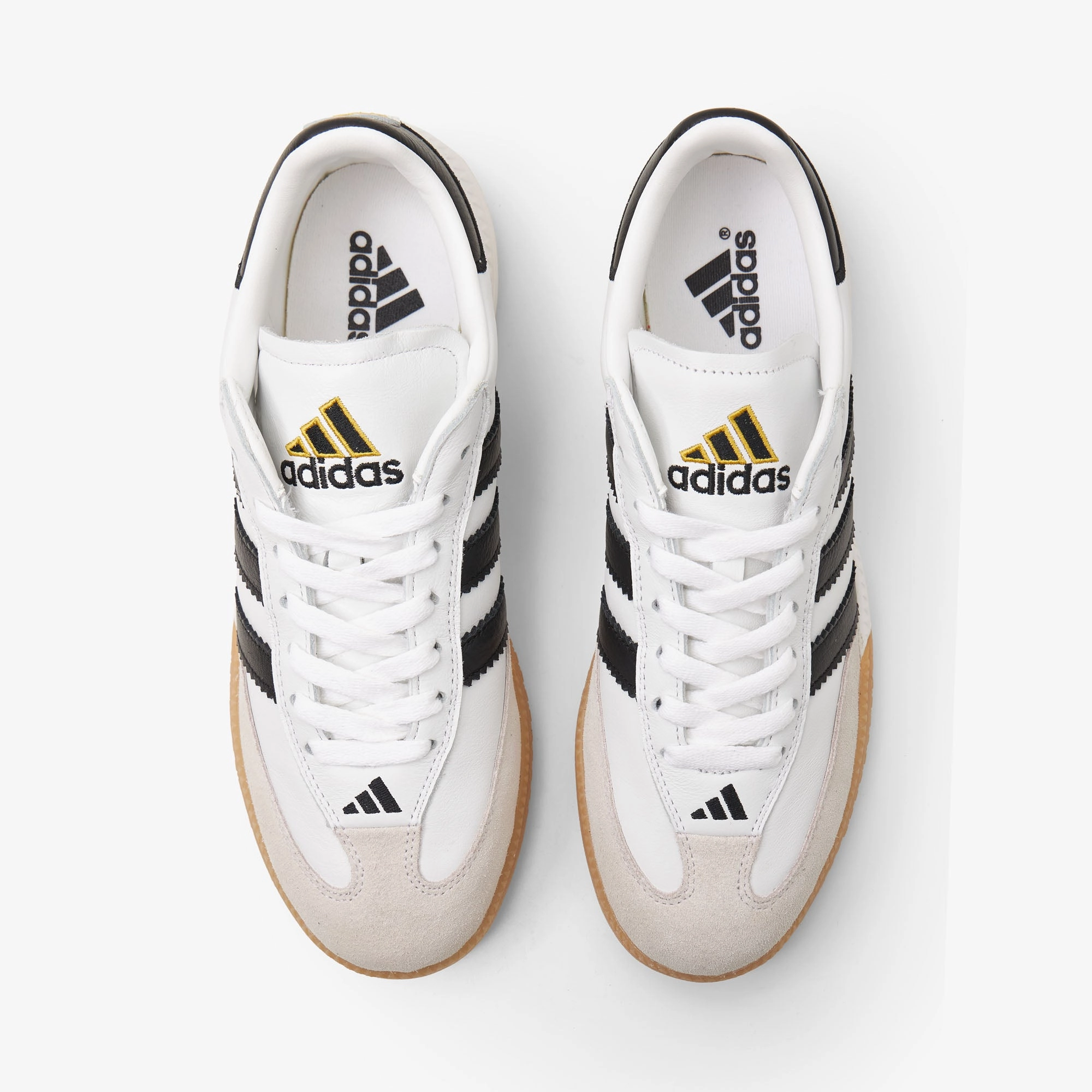 Adidas Samba MN Ftwr White / Core Black - Gum Shock Performance Foot Shape