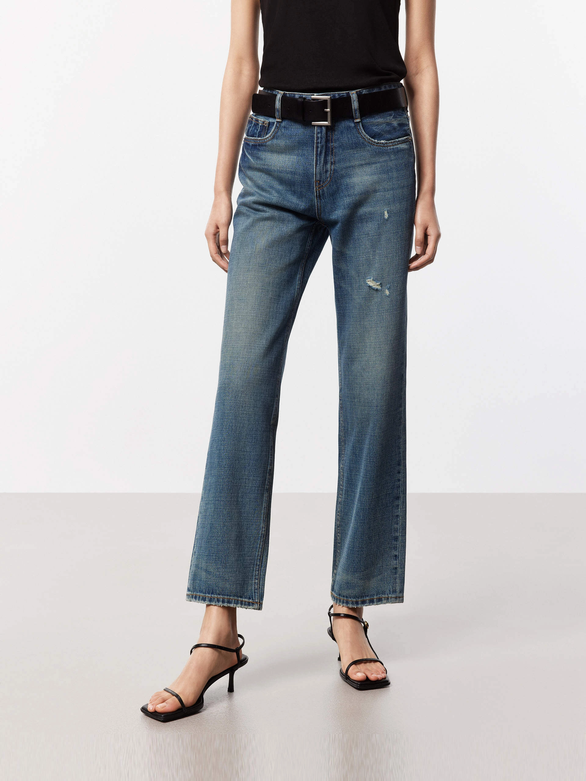 Ankle Ripped Detail Jeans Day Off Fit