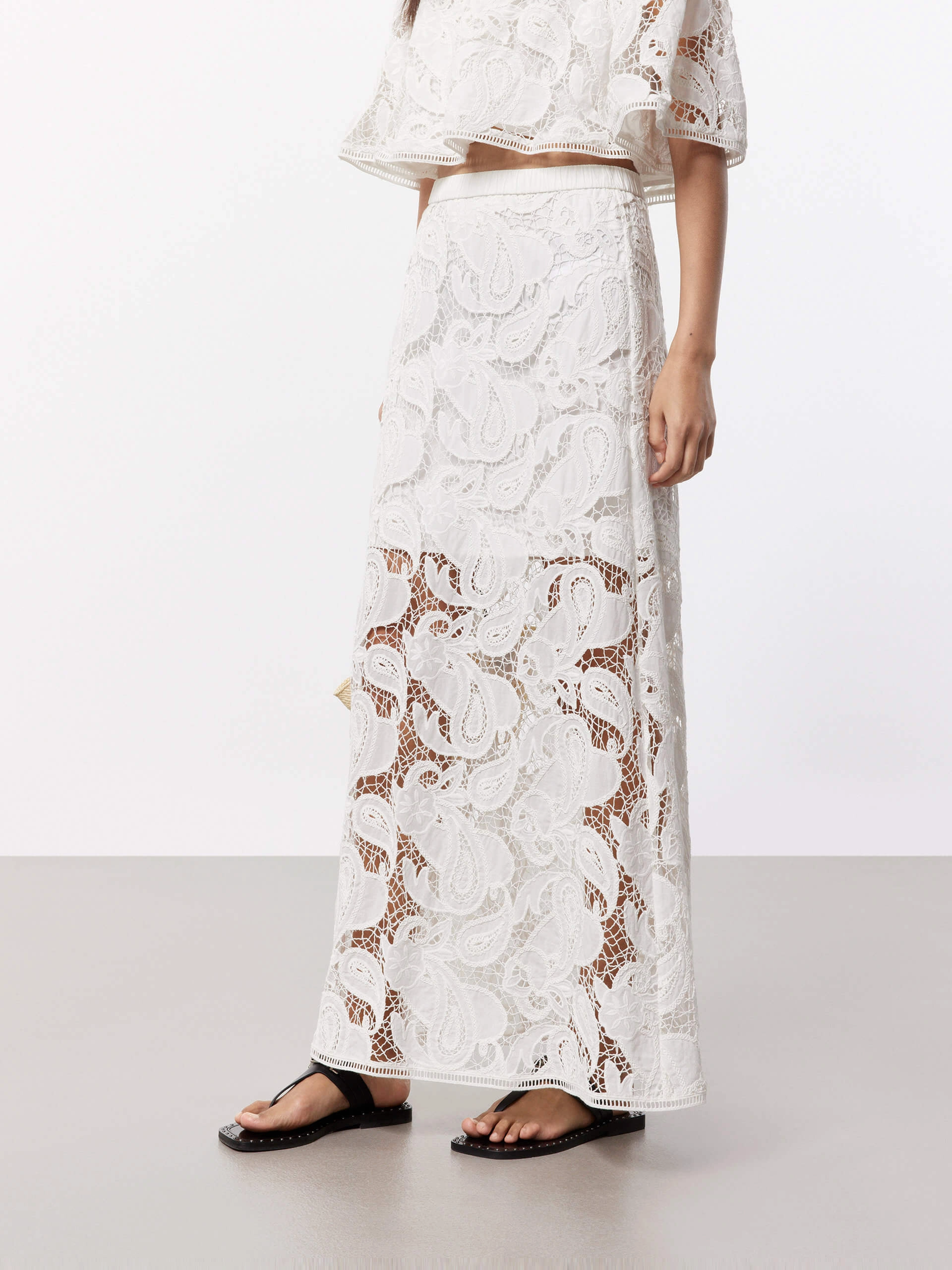 Elasticated Waist Lace Skirt Travel Comfort