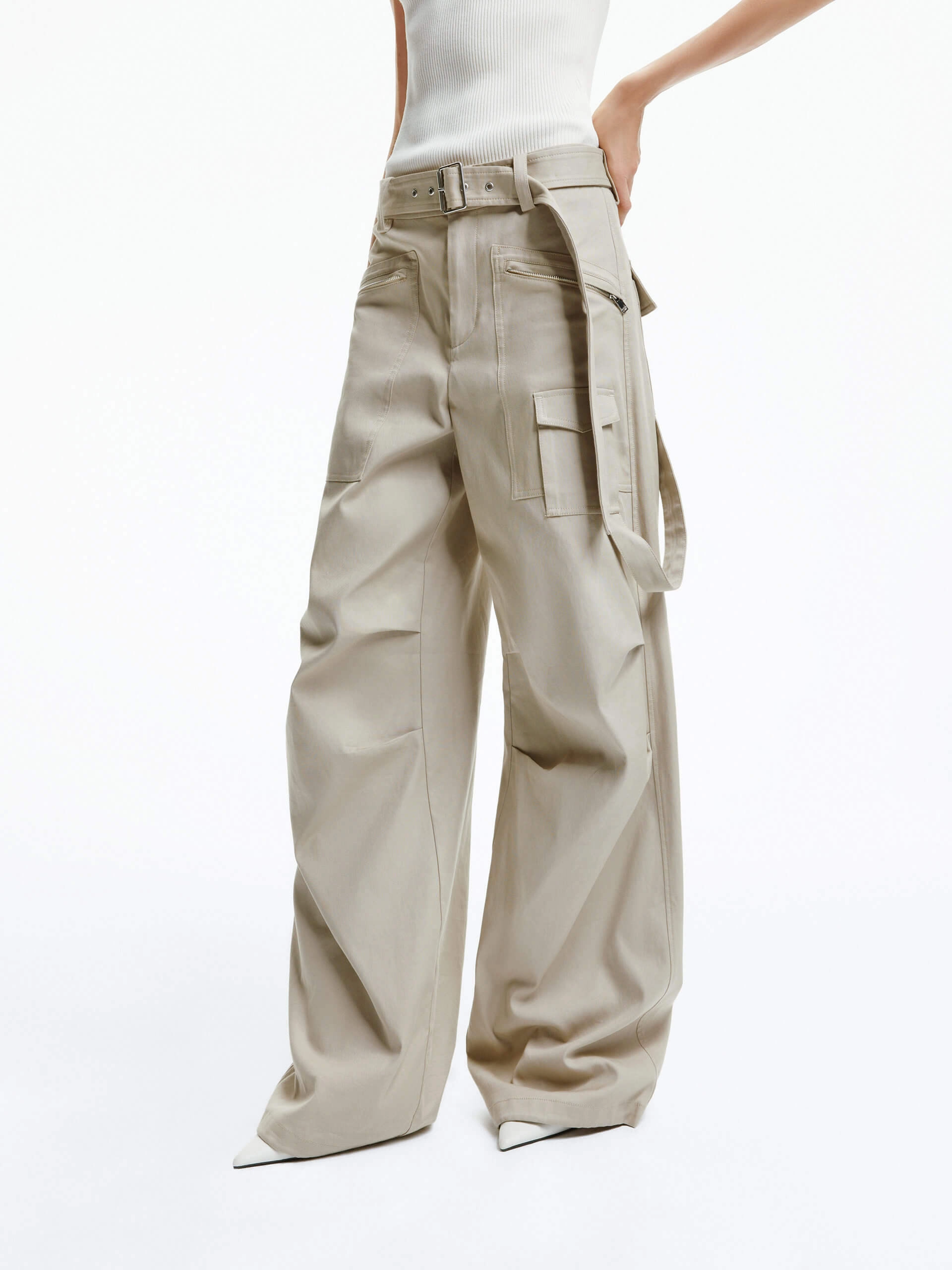 Straight Leg Cargo Pants Comfort Layer Wear Non Binding Cuffs