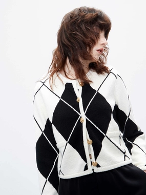 Soft touch finish Argyle Check Cropped Cardigan