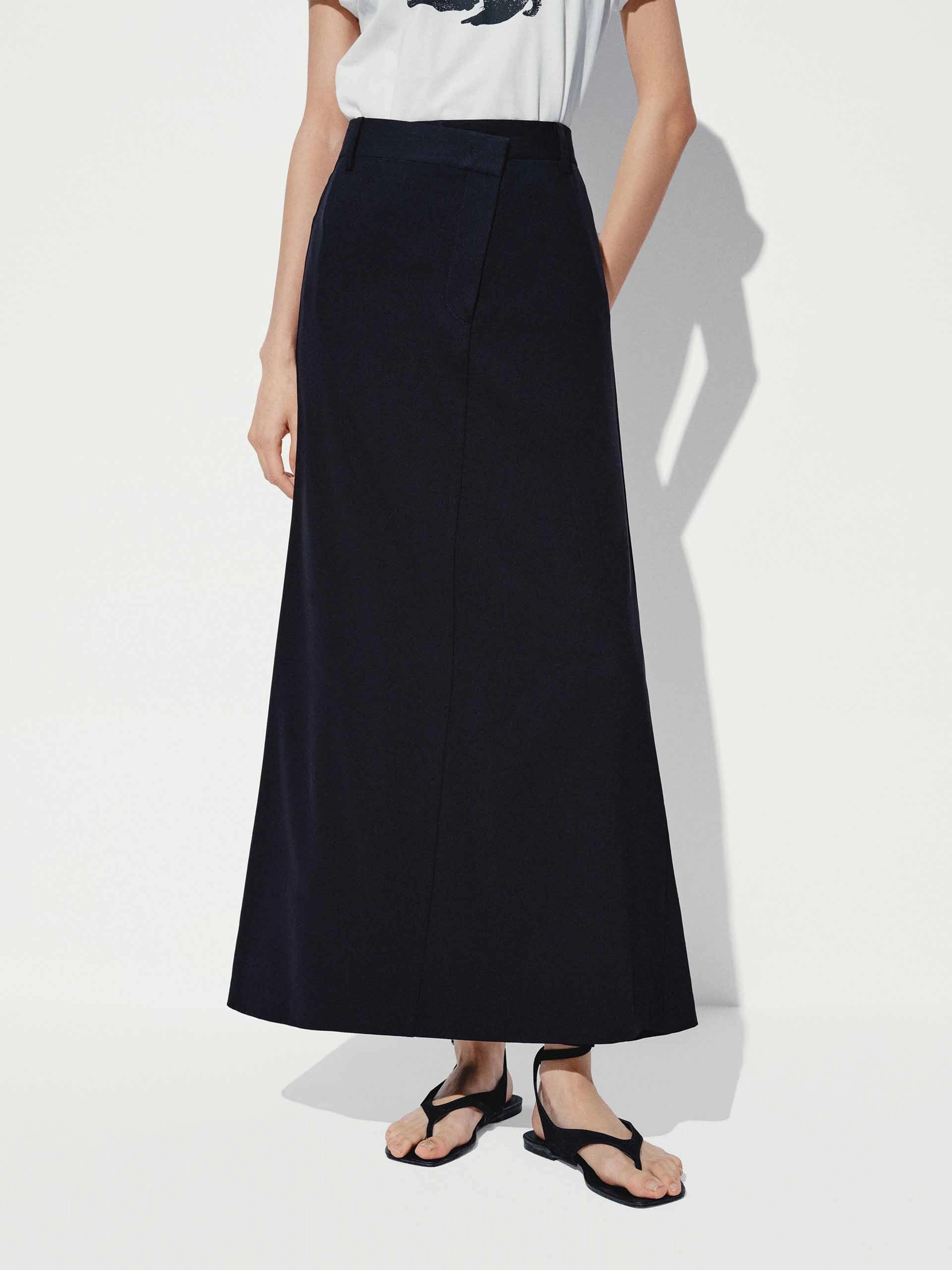 UVProtectiveLayer Back Slit A-Line Skirt