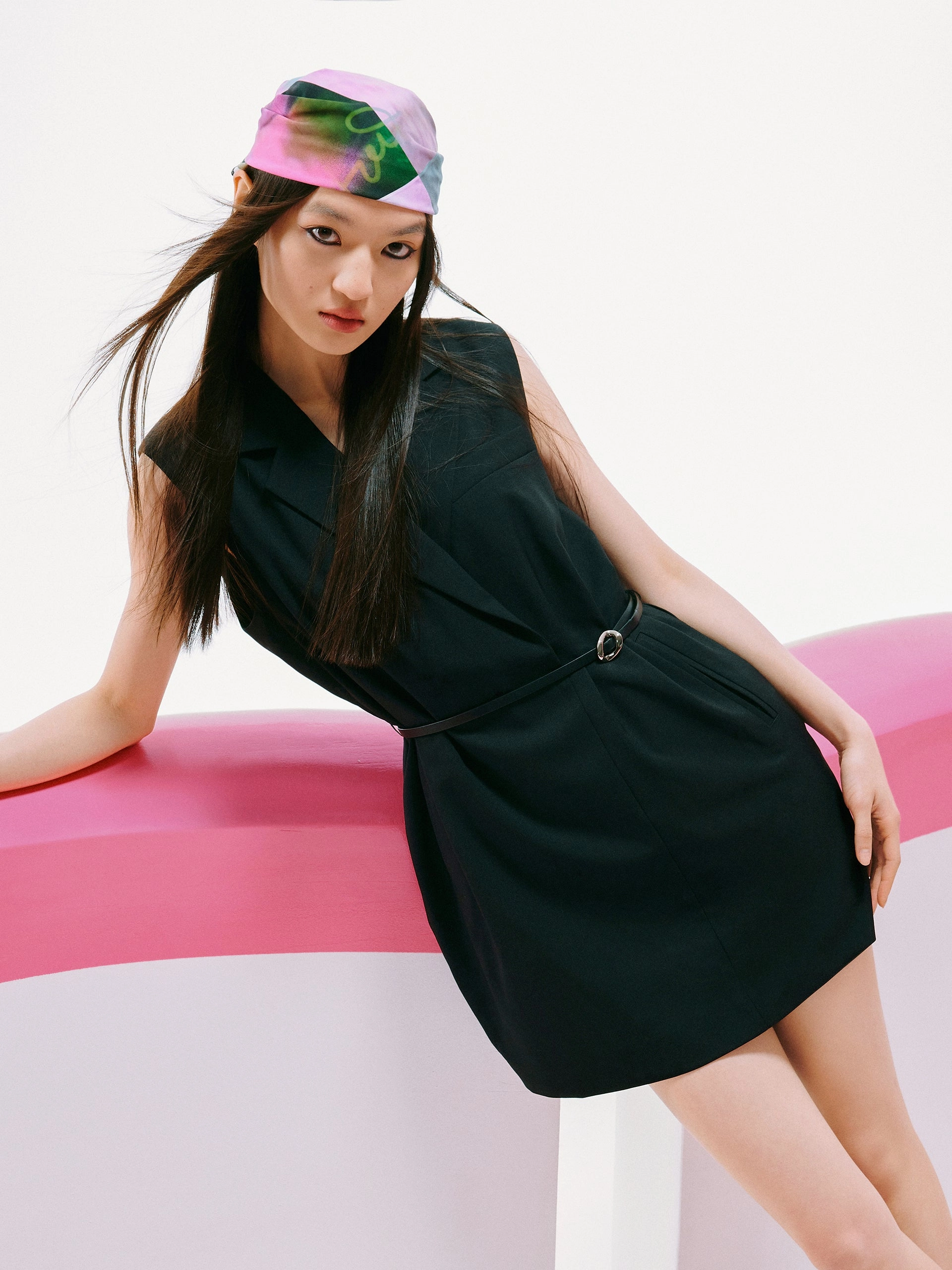 Soft-touch Front-Slit Belt Included Sleeveless Blazer Dress