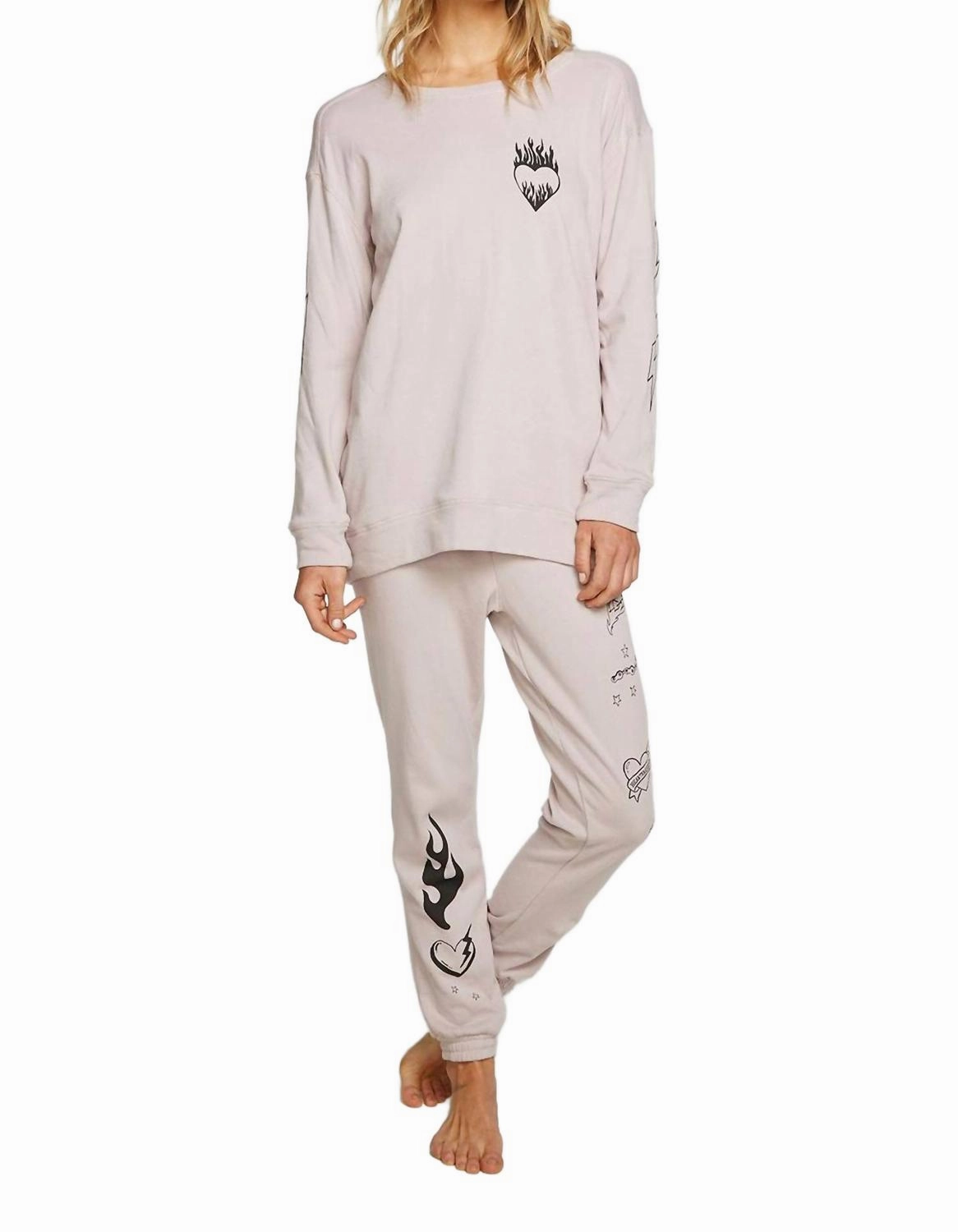 Comfortable Look Flaming Heart Pullover In Macaron