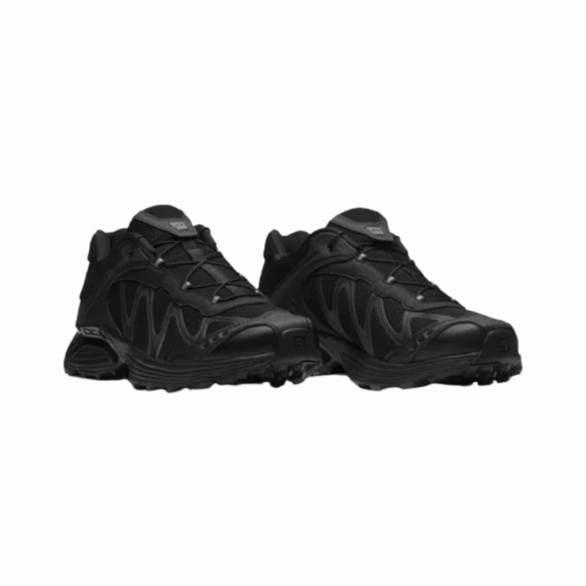 Ventilated Move Smooth Black XT Whisper Sneakers