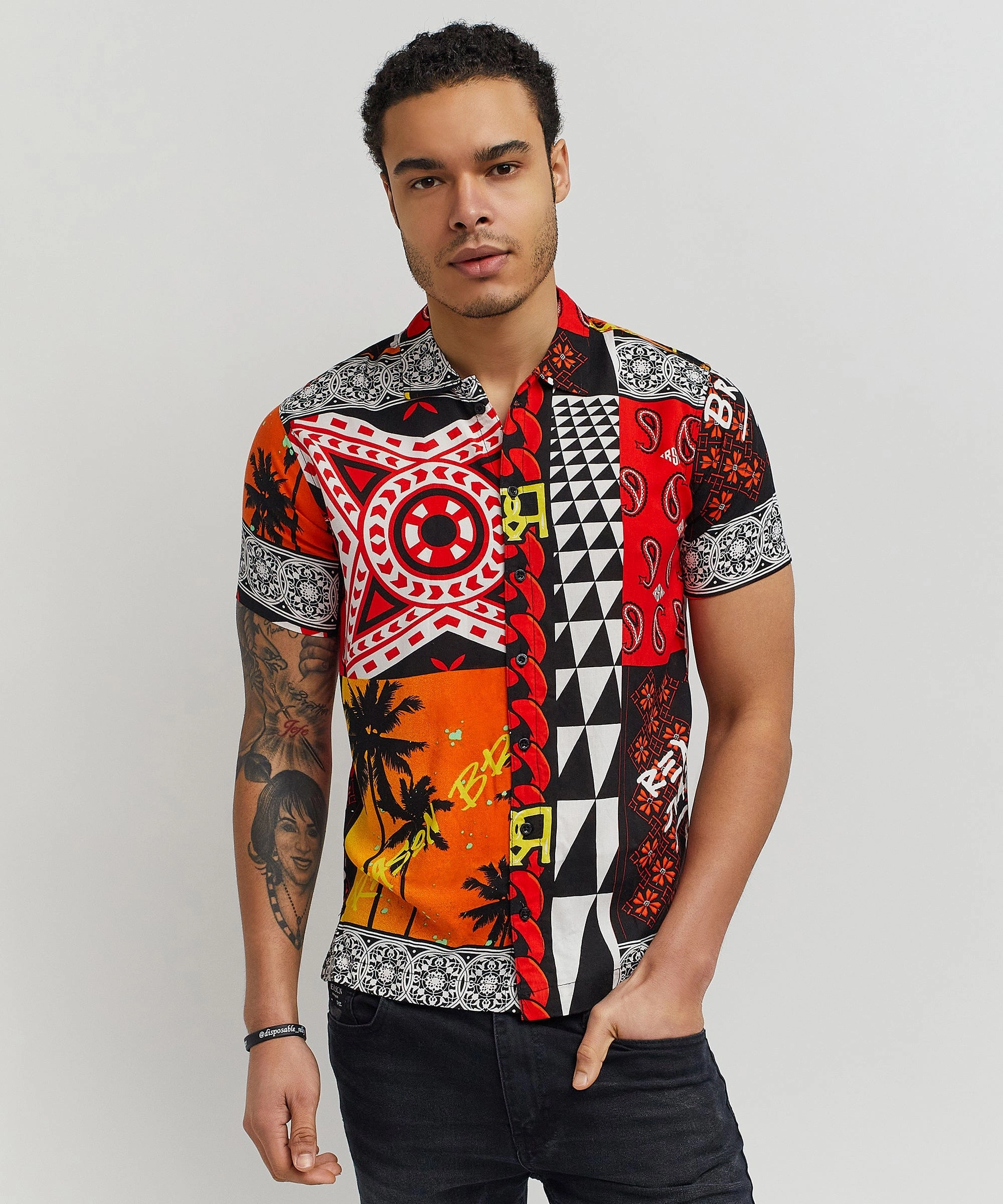 Blaze Geometric Allover Print Short Sleeve Shirt Flexible Shoulder Gusset