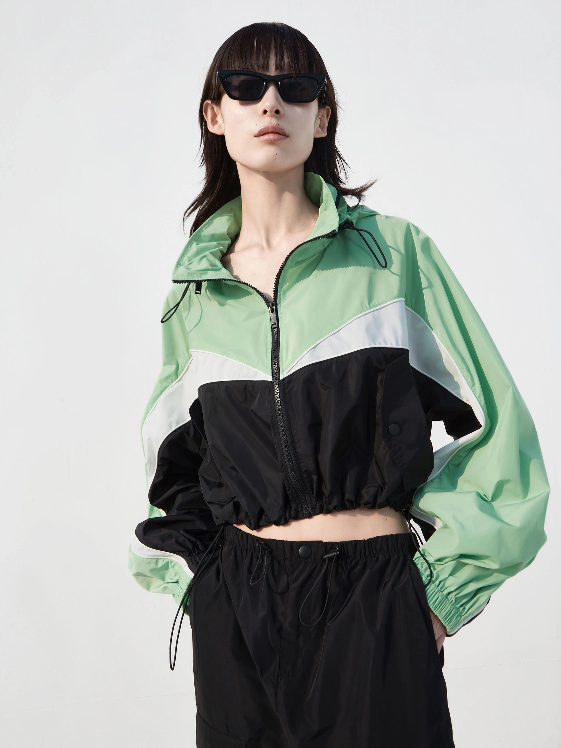 Contrast Zip Jacket with Hooded Outdoor Look