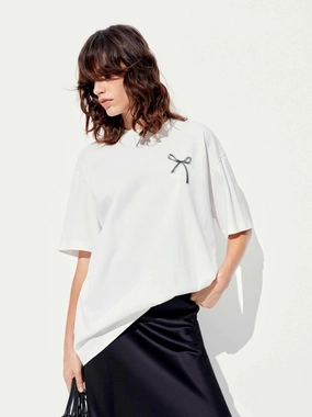Tight Fit Effortless Style Bow Print Short Sleeves T-shirt