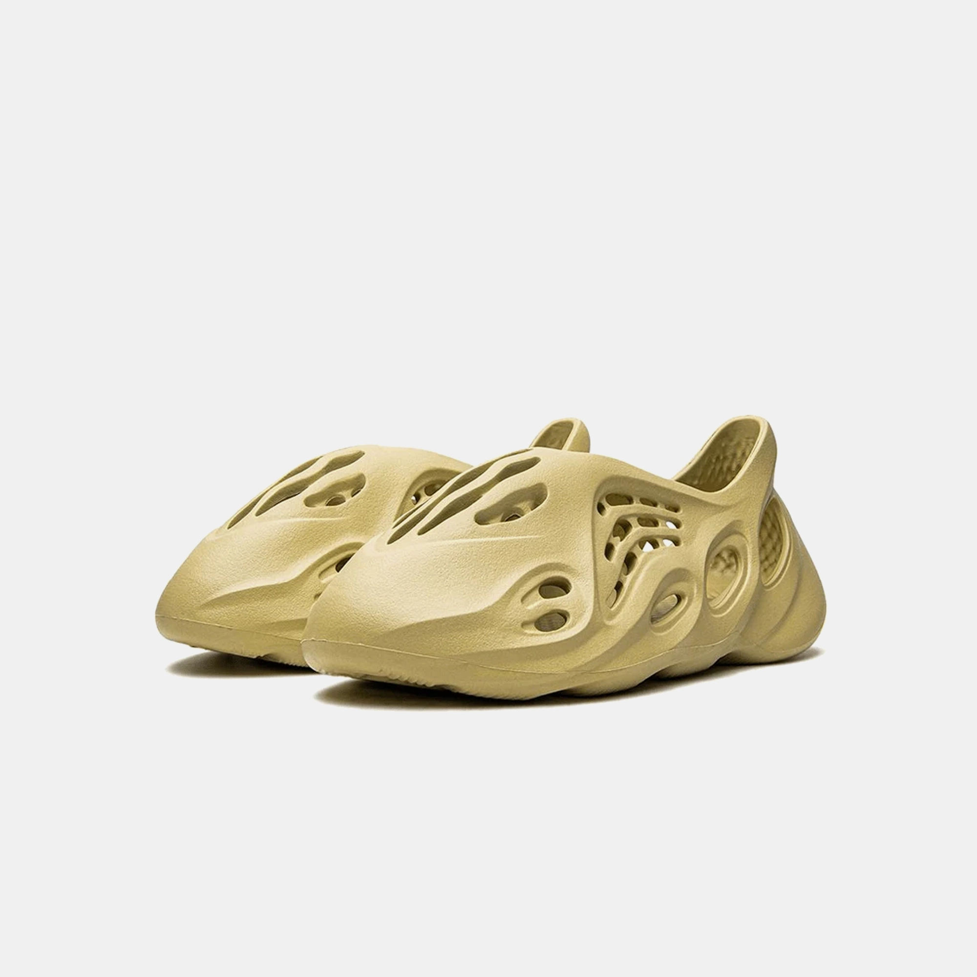 Recycled Rubber Elastic Gusset Tongue Adidas Yeezy Foam RNR Sulfur