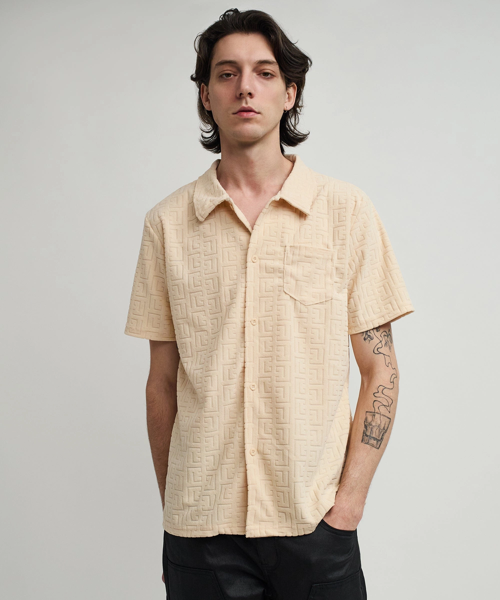 Towel Short Sleeve Embossed Pattern Button Down Shirt - Khaki QuickReleaseFastenings Ultra Soft Texture