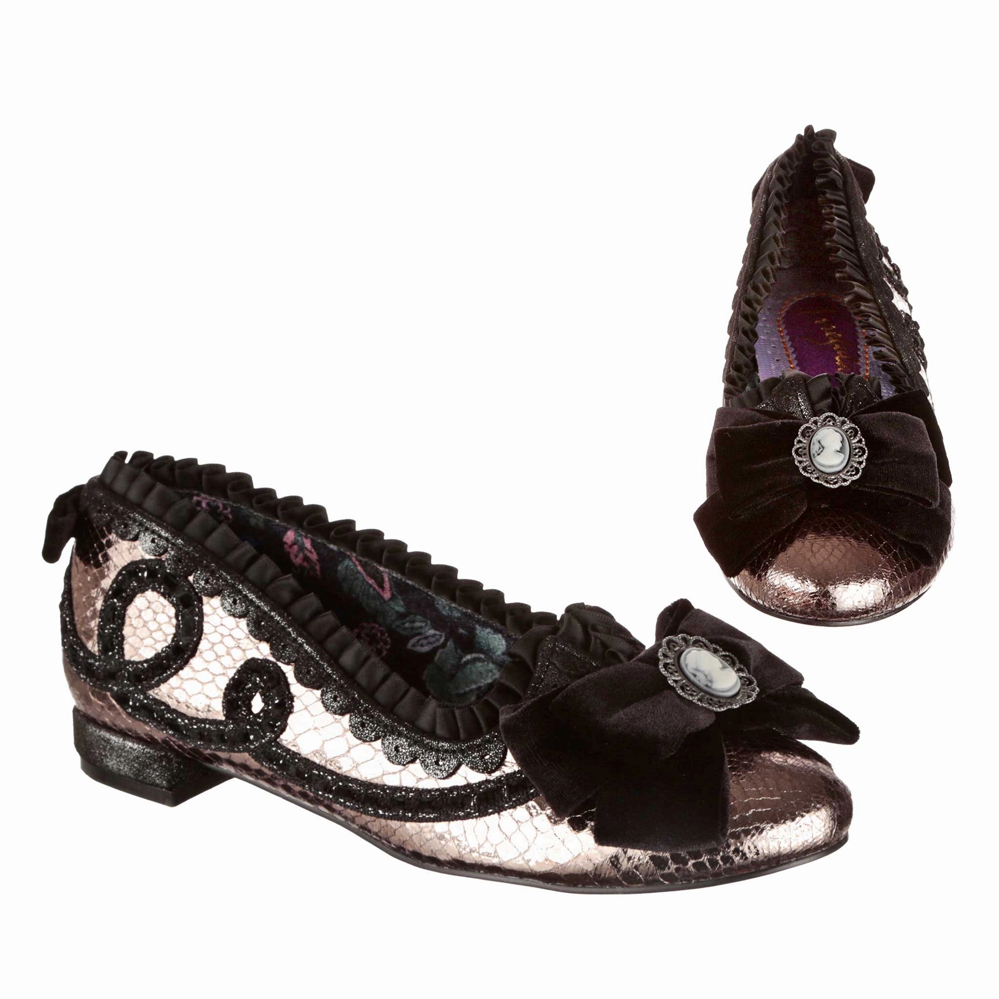 Shore Walk On-The-Go Footwear Cameo Court