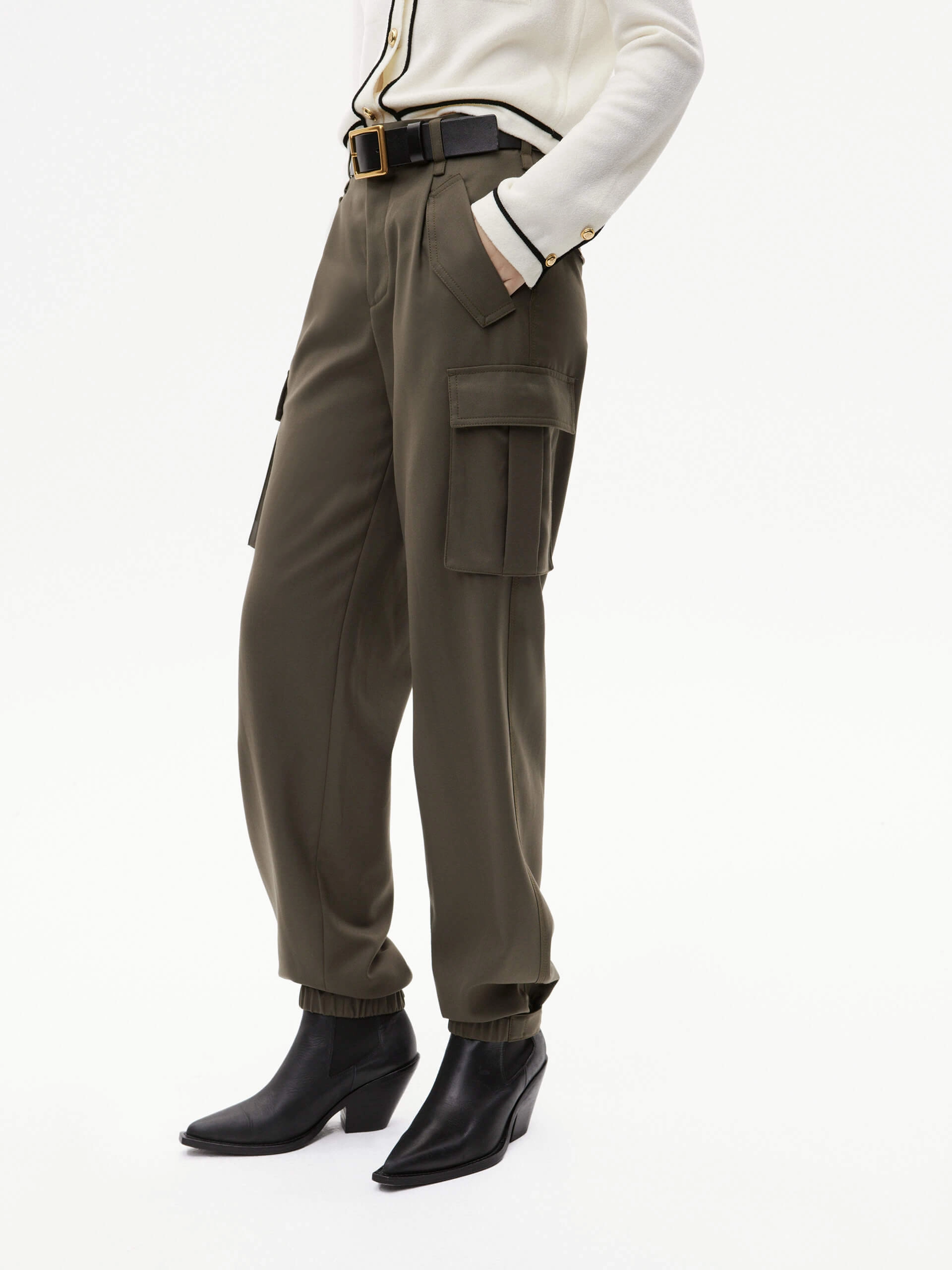 Cargo Pocket Detail Pants DoubleLayeredFabric
