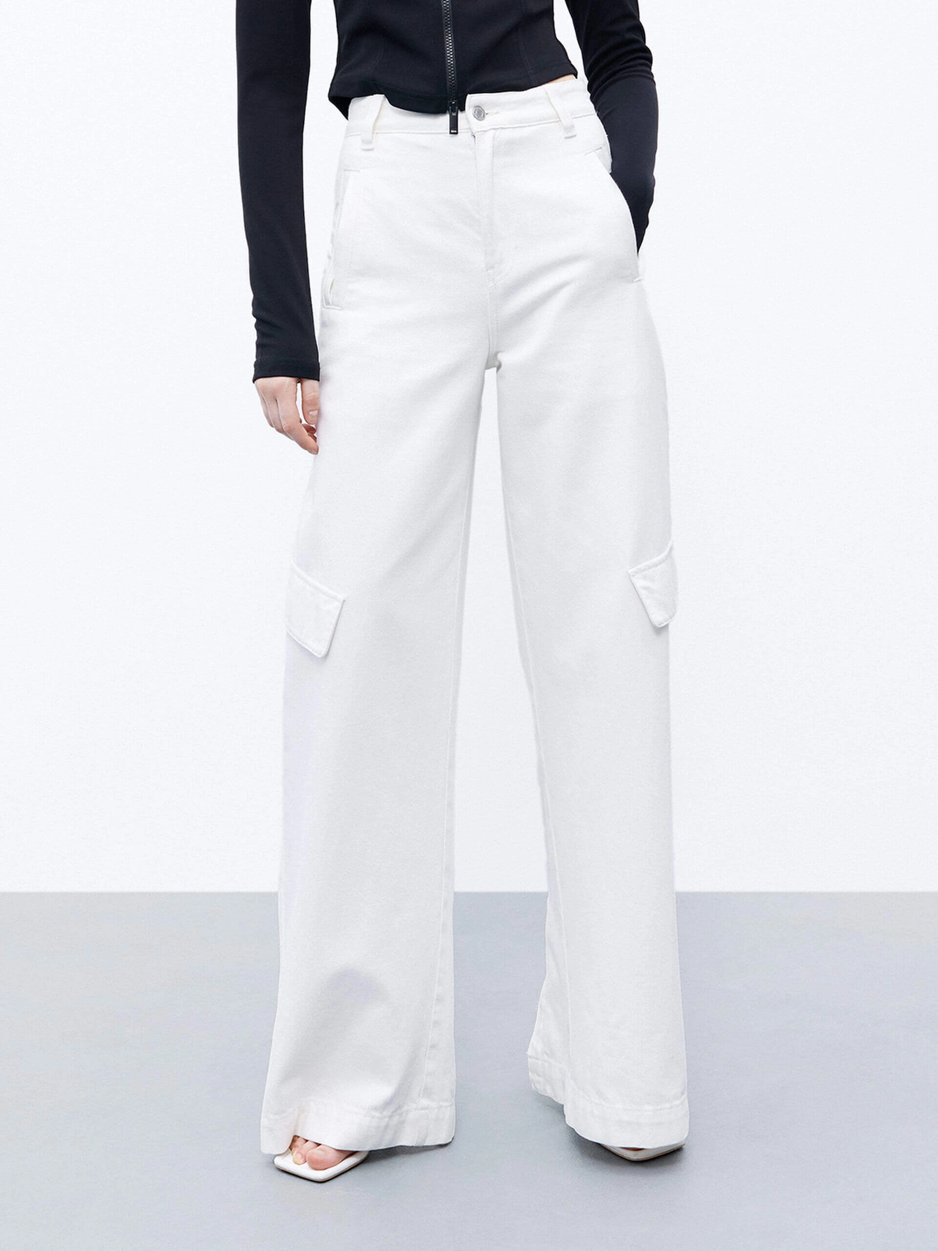 Stretch Recovery Cargo Wide Leg Jeans