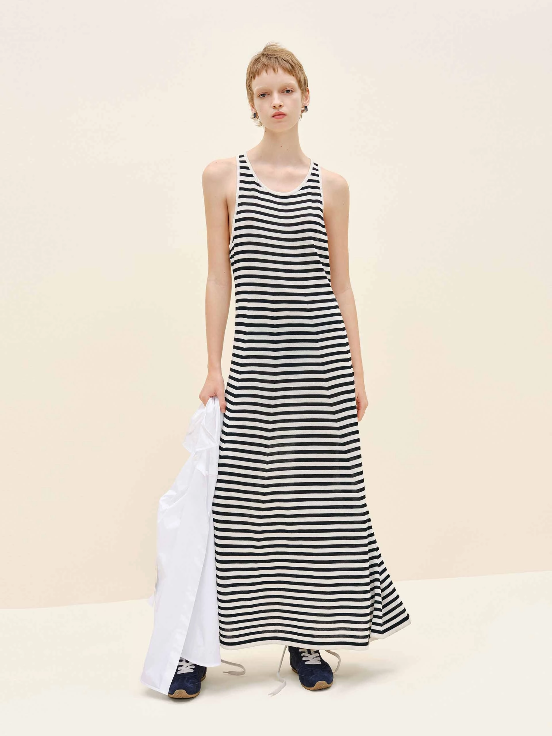 Perfectly Fit Look Chic Motion Striped Sleeveless Maxi Dress