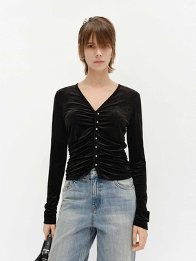 Close Fit Velvet Top Soft touch finish Comfortable Wear