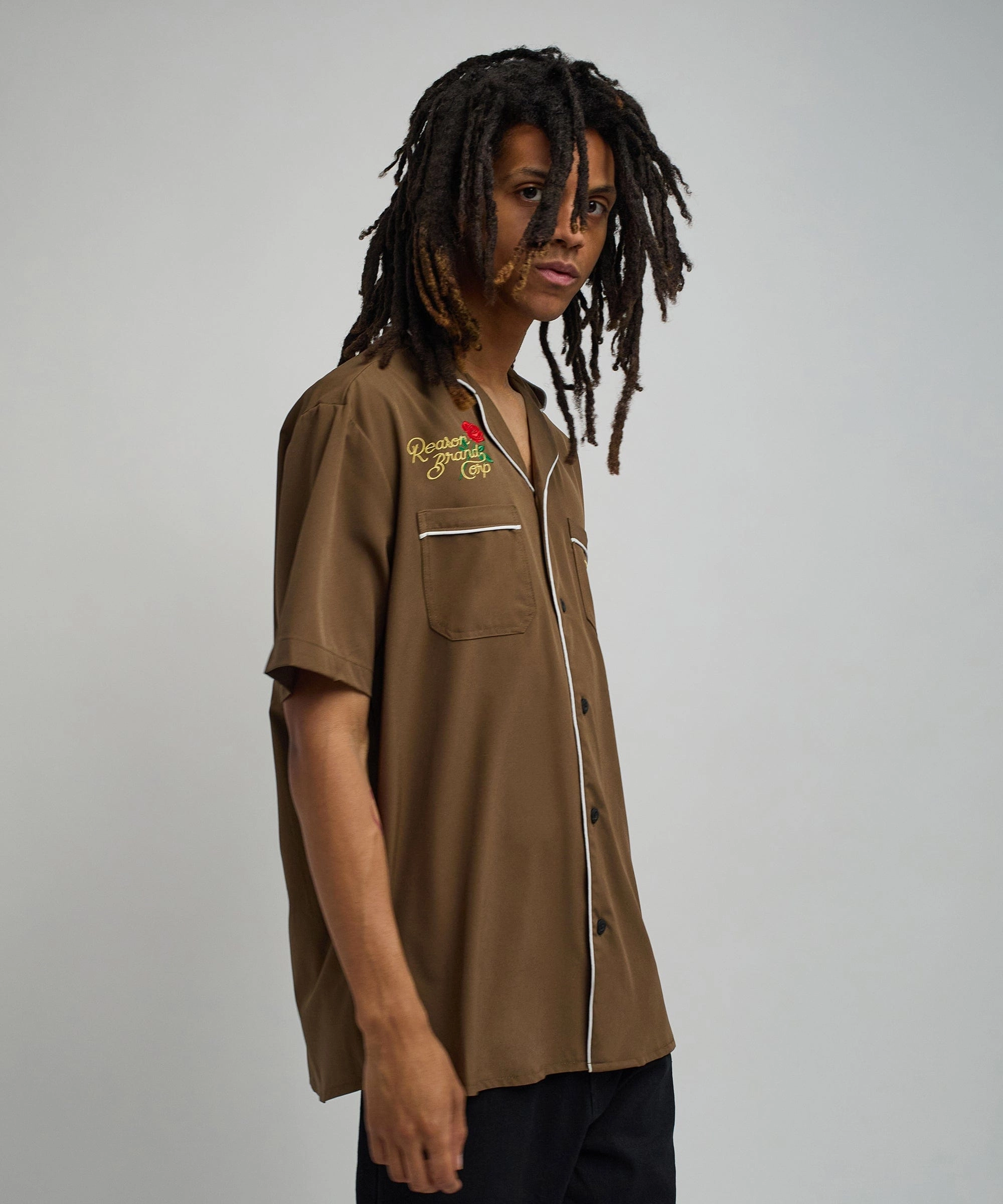 Thermal Insulation TaglessCollar Clubmaster Short Sleeve Embroidered Button Down Shirt - Brown