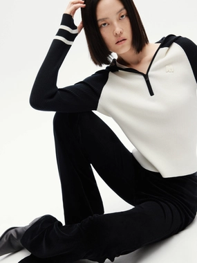 Two Tone Hooded Top Odor Resistant