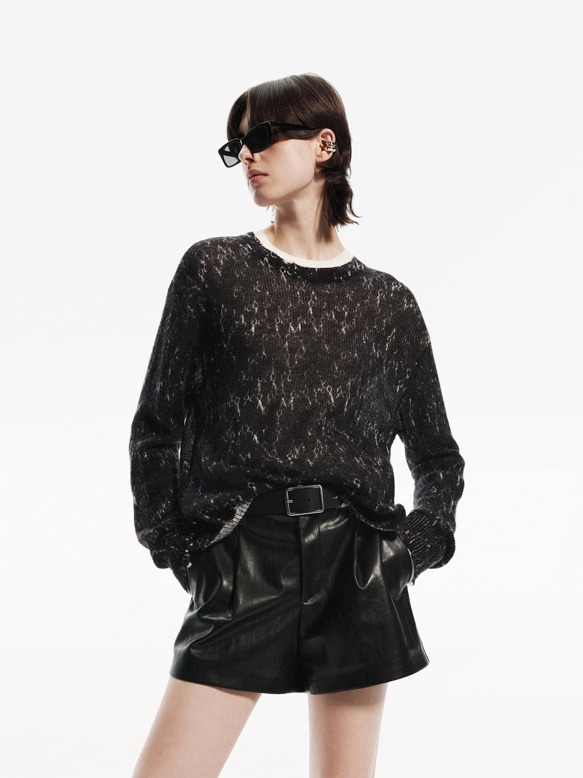 Distressed Detail Knit Sweater Quick-Dry Fabric Athletic Look
