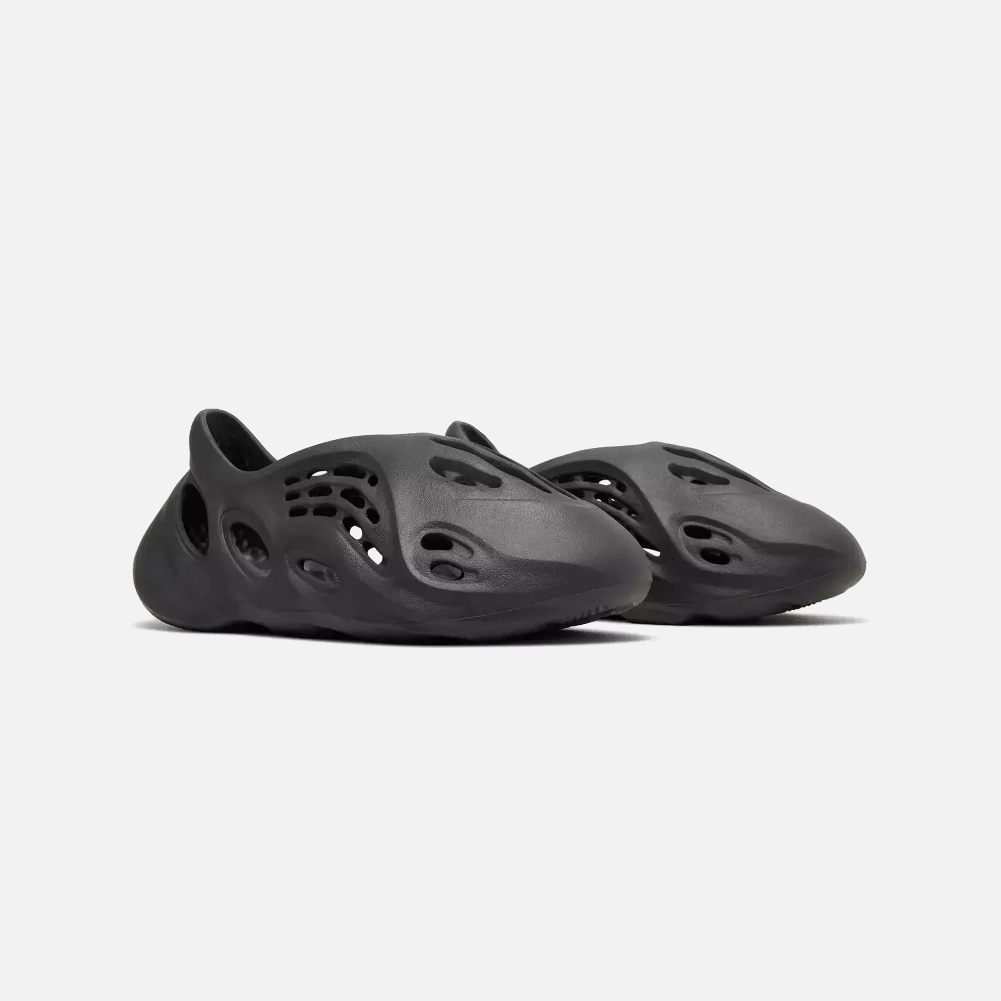 Ultra Breathable Knit Lace   Up Closure Adidas Yeezy Foam RNR Onyx (Infants)