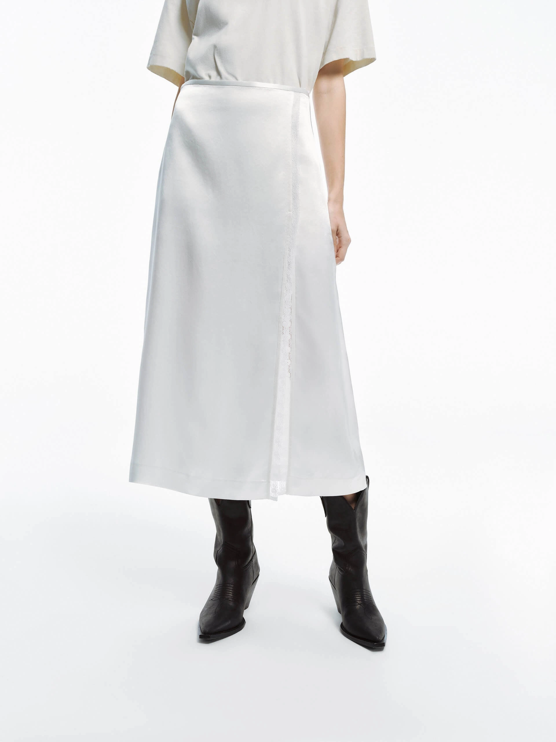AbrasionResistantFabric Slant Slit Detail Midi Skirt