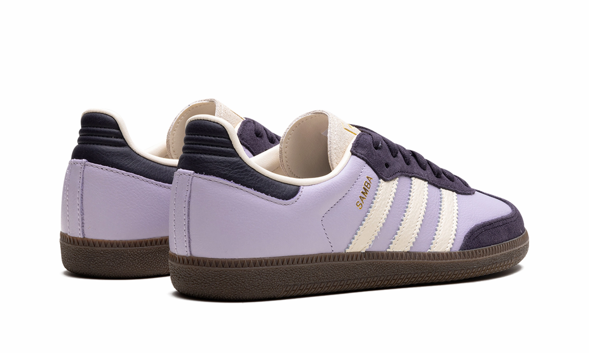 Samba OG WMNS "Silver Dawn Aurora Black" Summit Step Chic Look