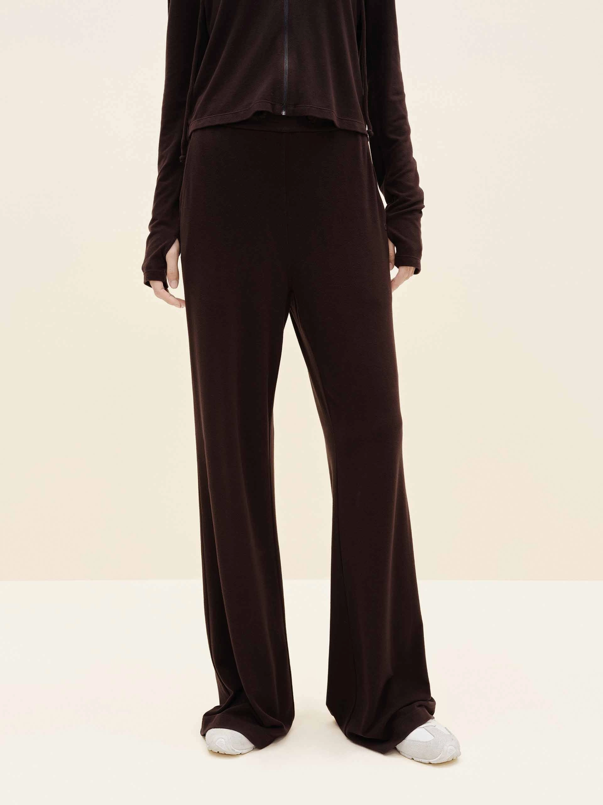 Flexible Wear Agile Fit Drawstring Flared Trousers