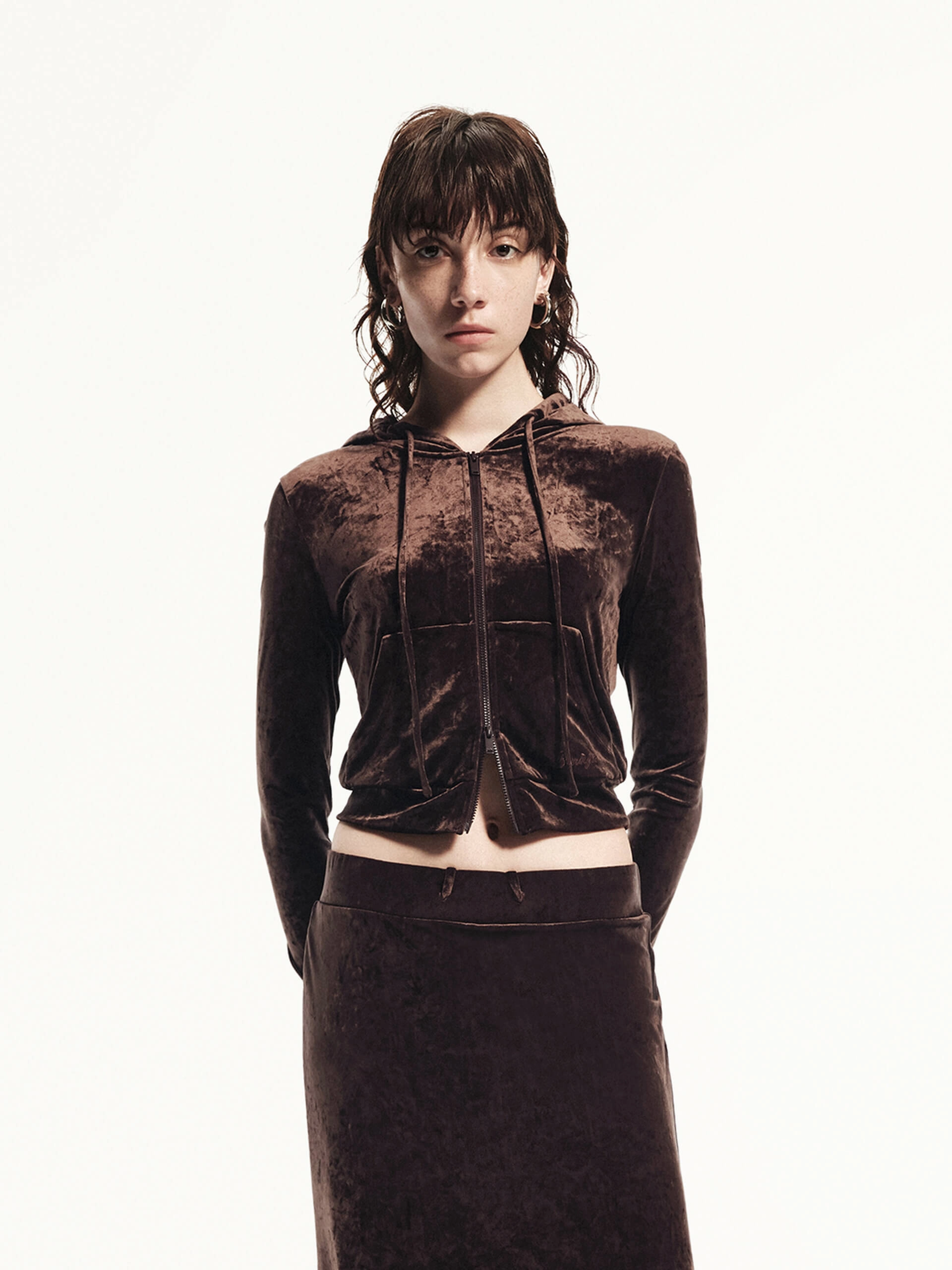 Low Profile Insulation Taped Neckline Velvet Hooded Detail Jacket