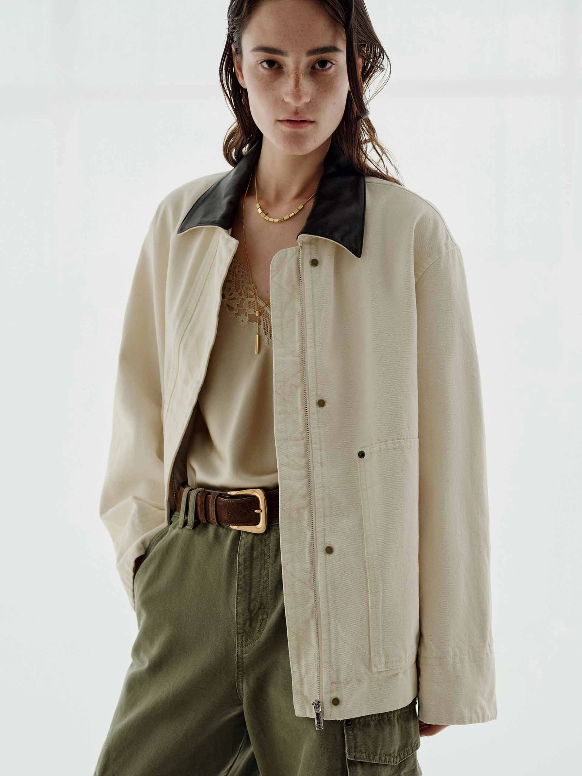 Contrast Collar Denim Jacket Comfort Cushion Neckline