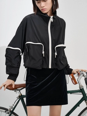 Contrast Cropped Jacket Light Reflective Logos MultiPocketLayout