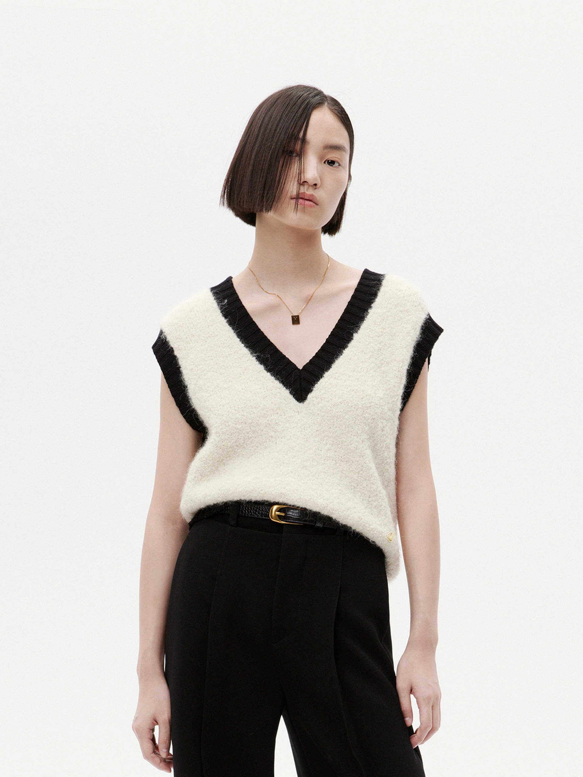 Contrast Detail Knit Vest TaglessComfort
