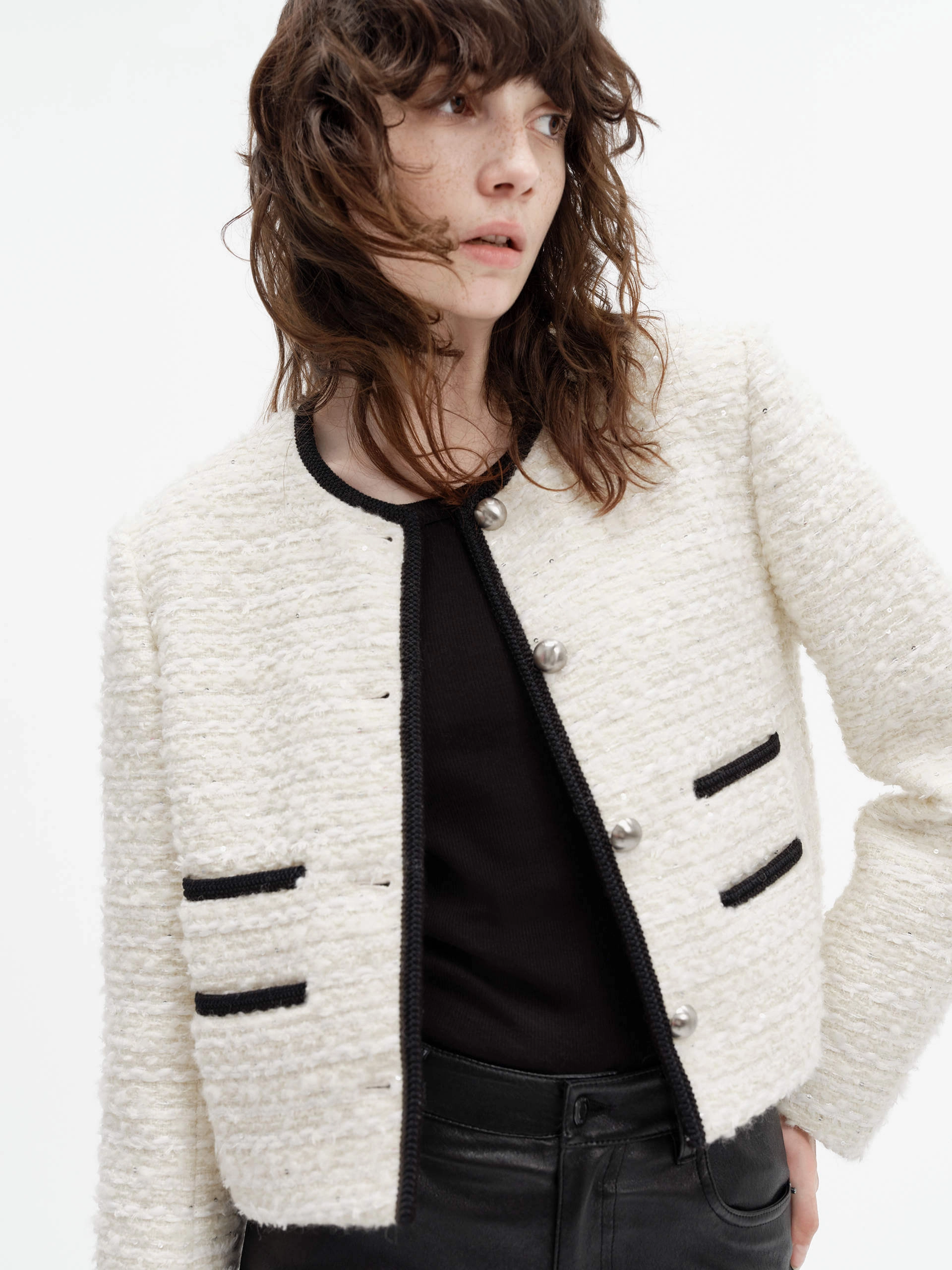 Contrast Detail Short Coat Comfortable Feel Anti Static Inner Layer