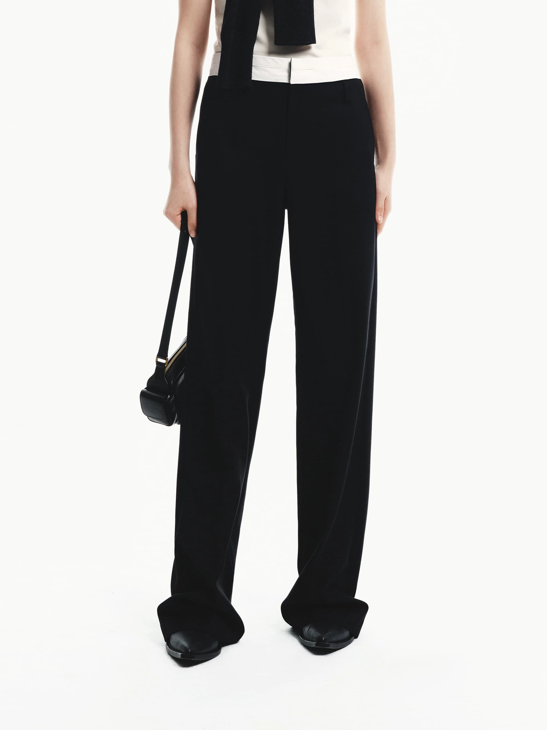 Seam-Free Contrast Detail Tailored Pants