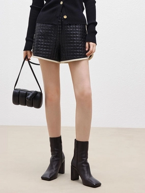 Multipurpose Design Water-resistant Contrast Trimmed PU Shorts