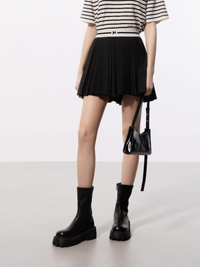 Active Motion Contrast Waist Pleated Skort