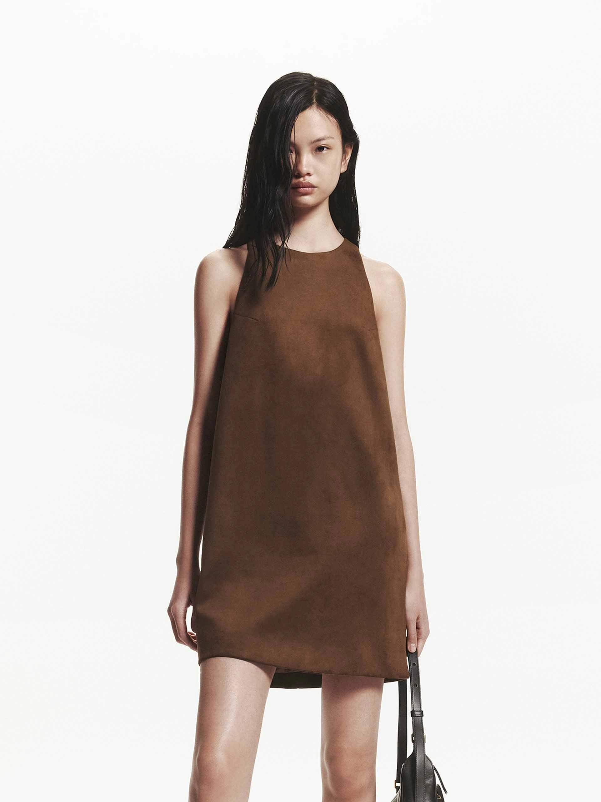 Fit Base Dew Tone Sleeveless Suede Dress