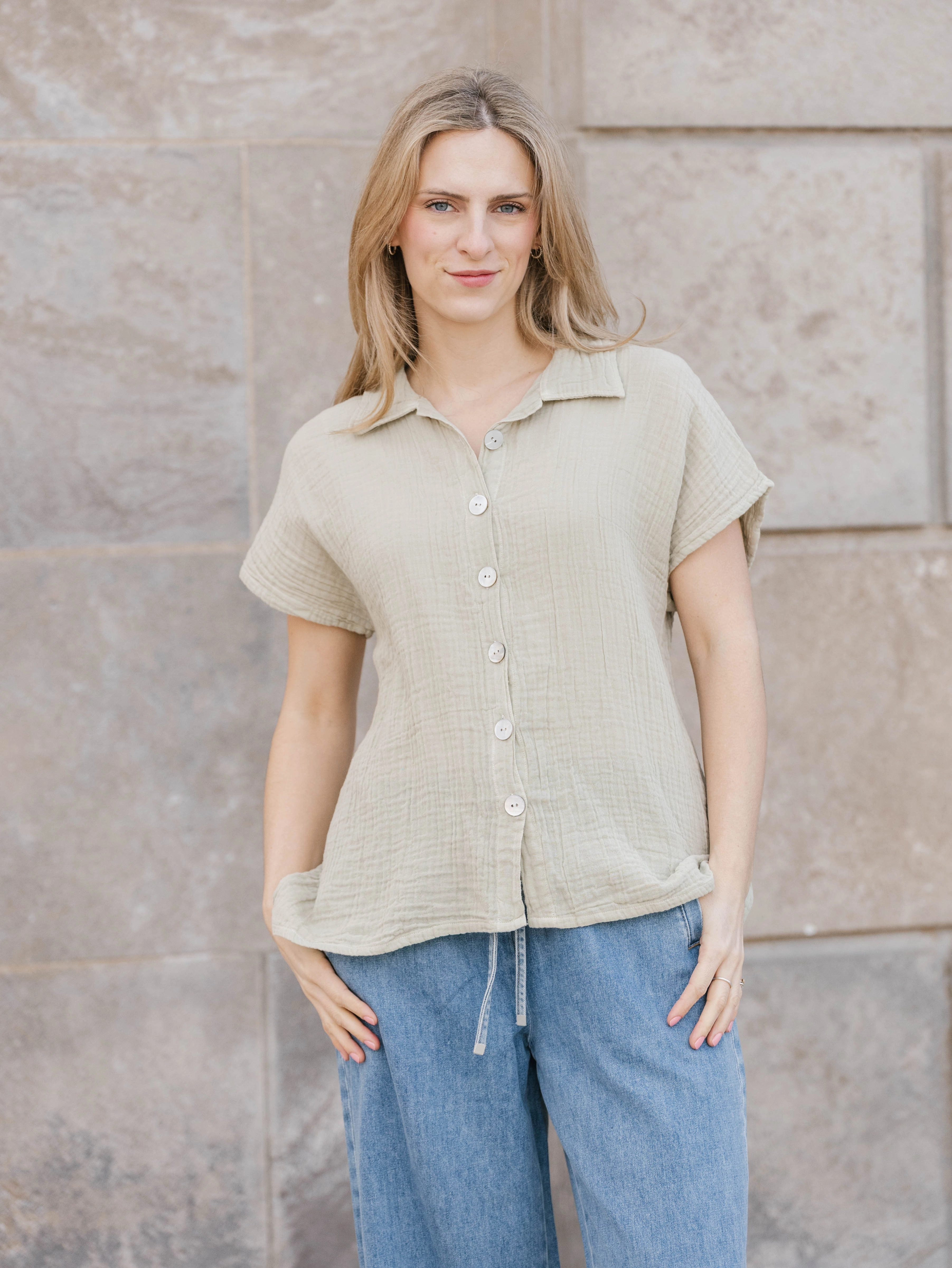 Breathable Lining Stretch Technology Bobbie Top
