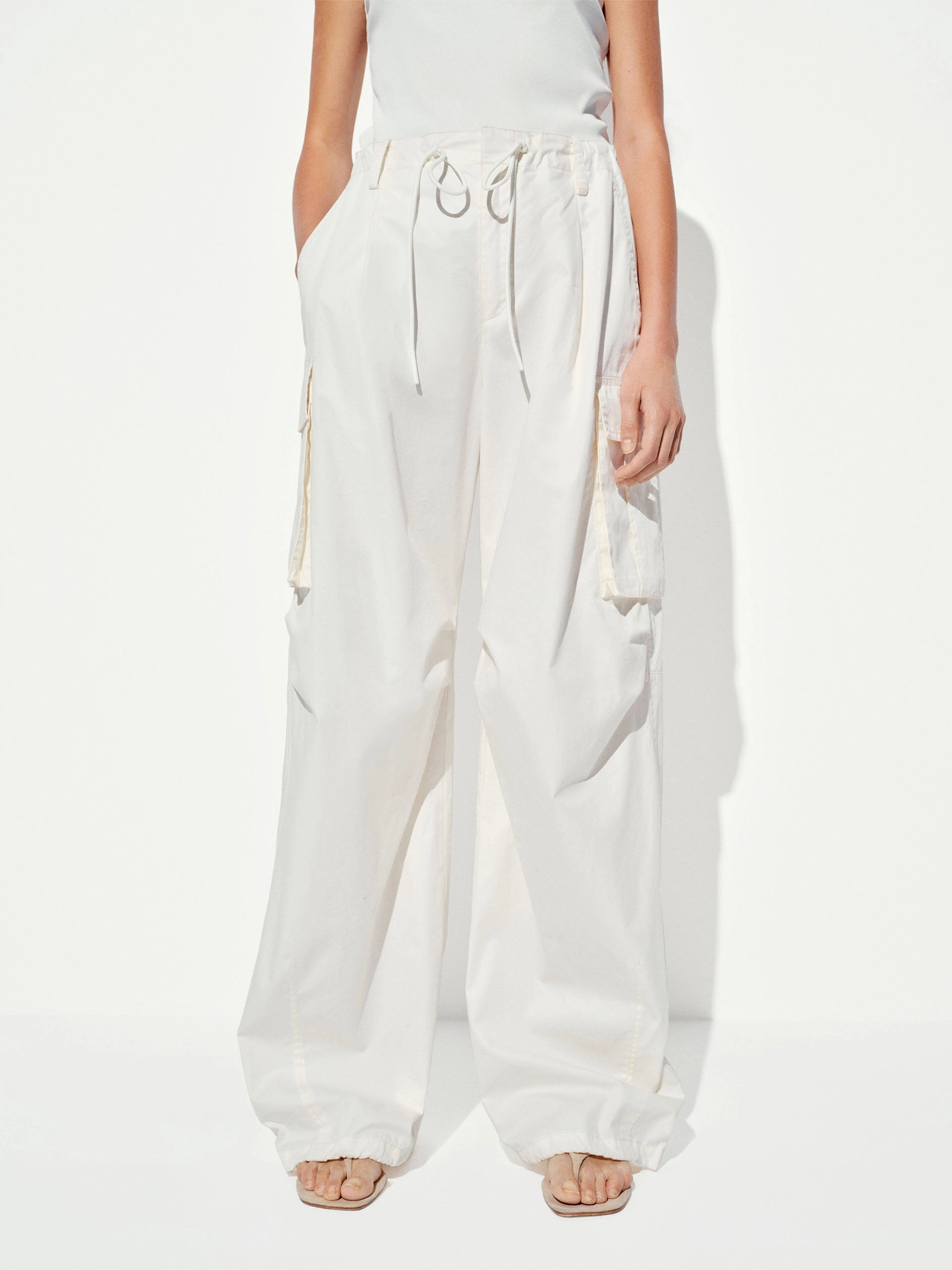 Urban Cool Flexible Movement Cotton Barrel Leg Cargo Pants
