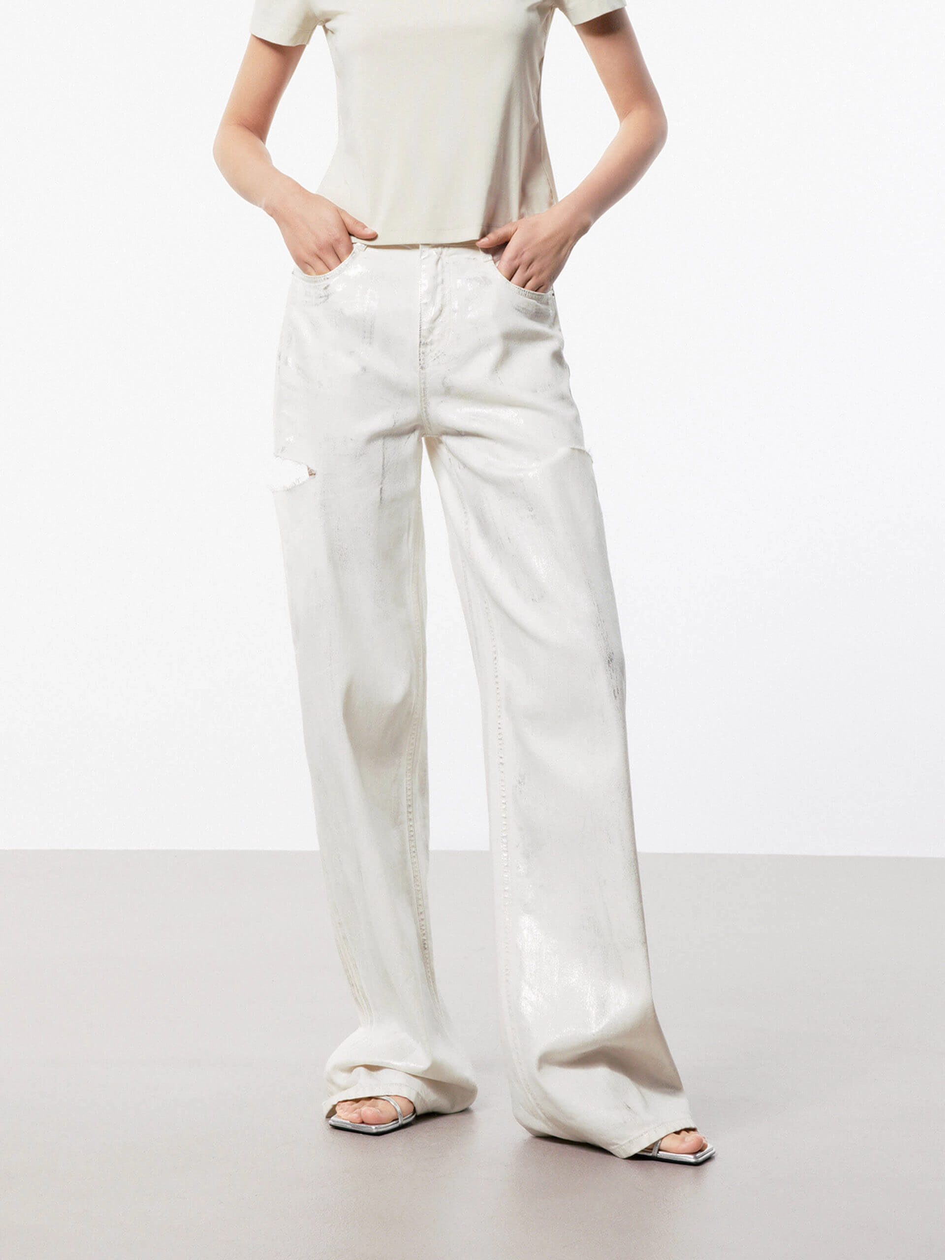 Weekend Ready Cotton Blend Ripped Jeans