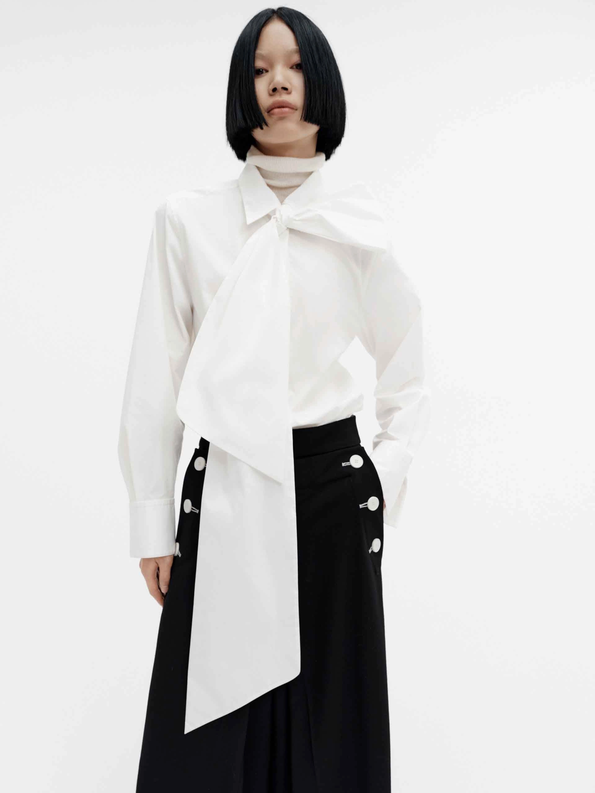 ArticulatedElbowShaping Cotton Blend Tie Shirt