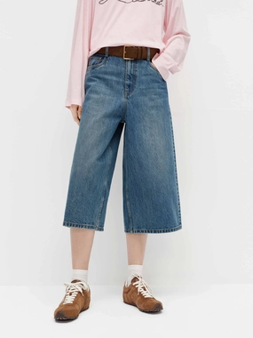 Flexible Material Cotton Midi Length Shorts