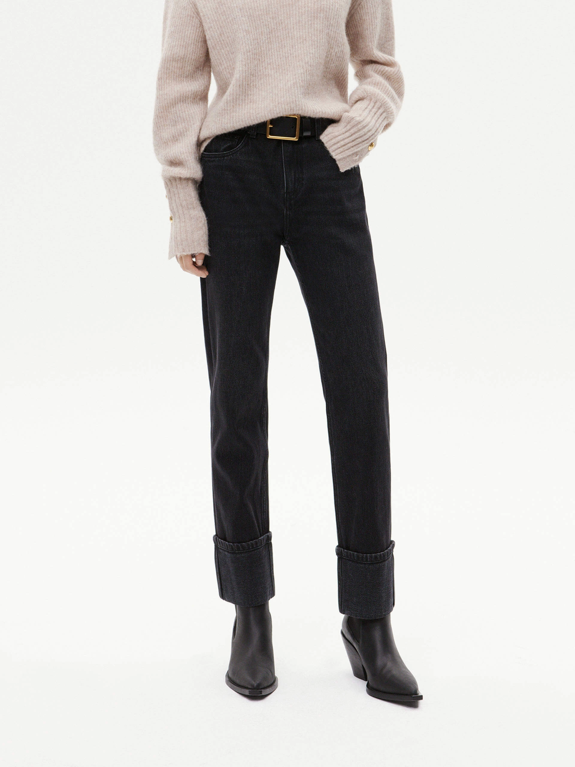 Eco Friendly Dye Process Wear Anytime Cotton Turn Up Ankle Jeans